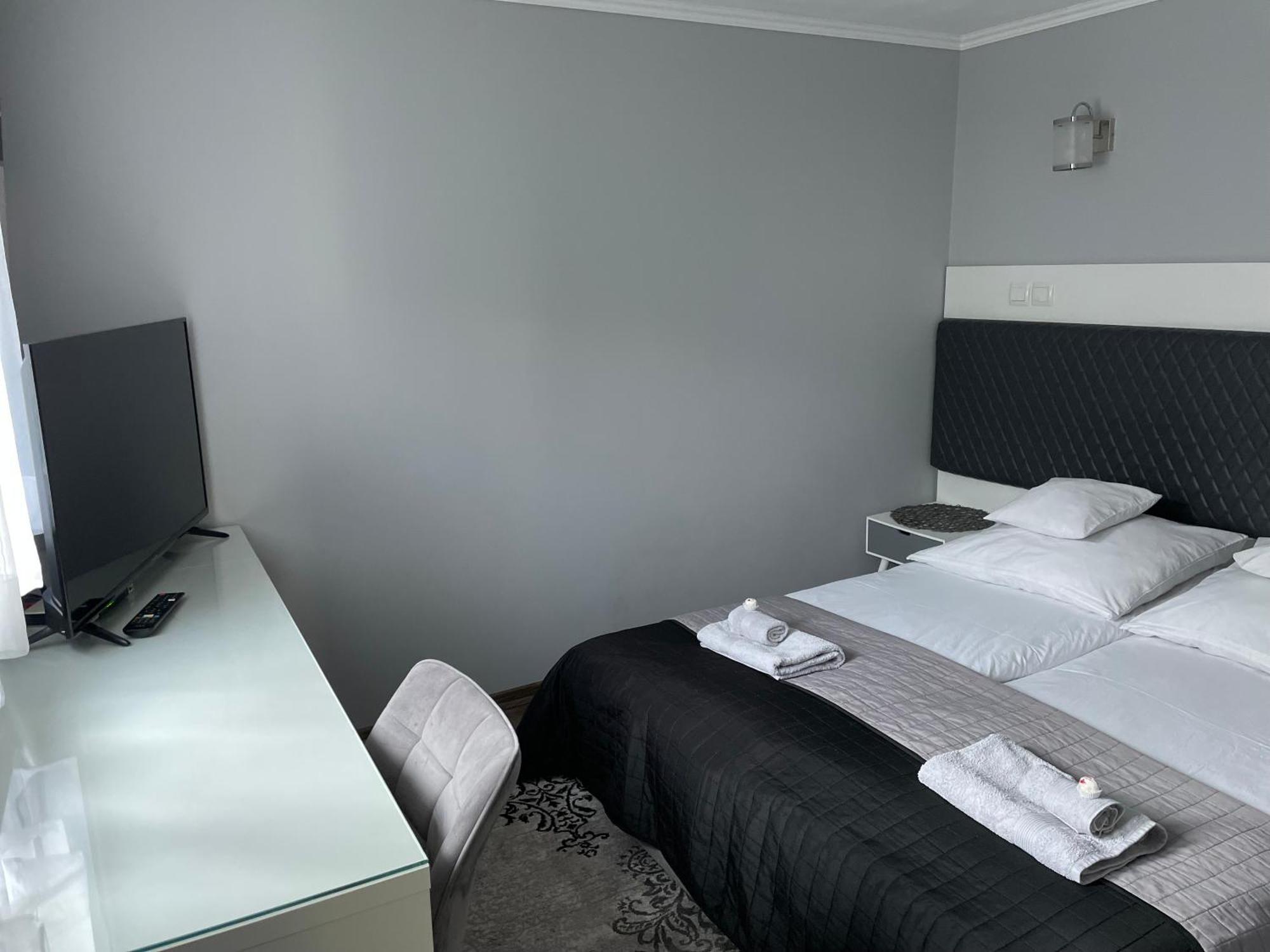 Apartament Lazur Piła Esterno foto